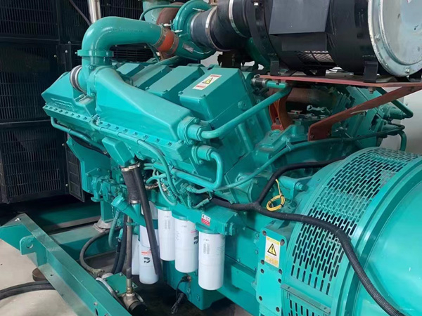 峄城更换100kW柴油发电机组机油时，需要注意哪些事项？